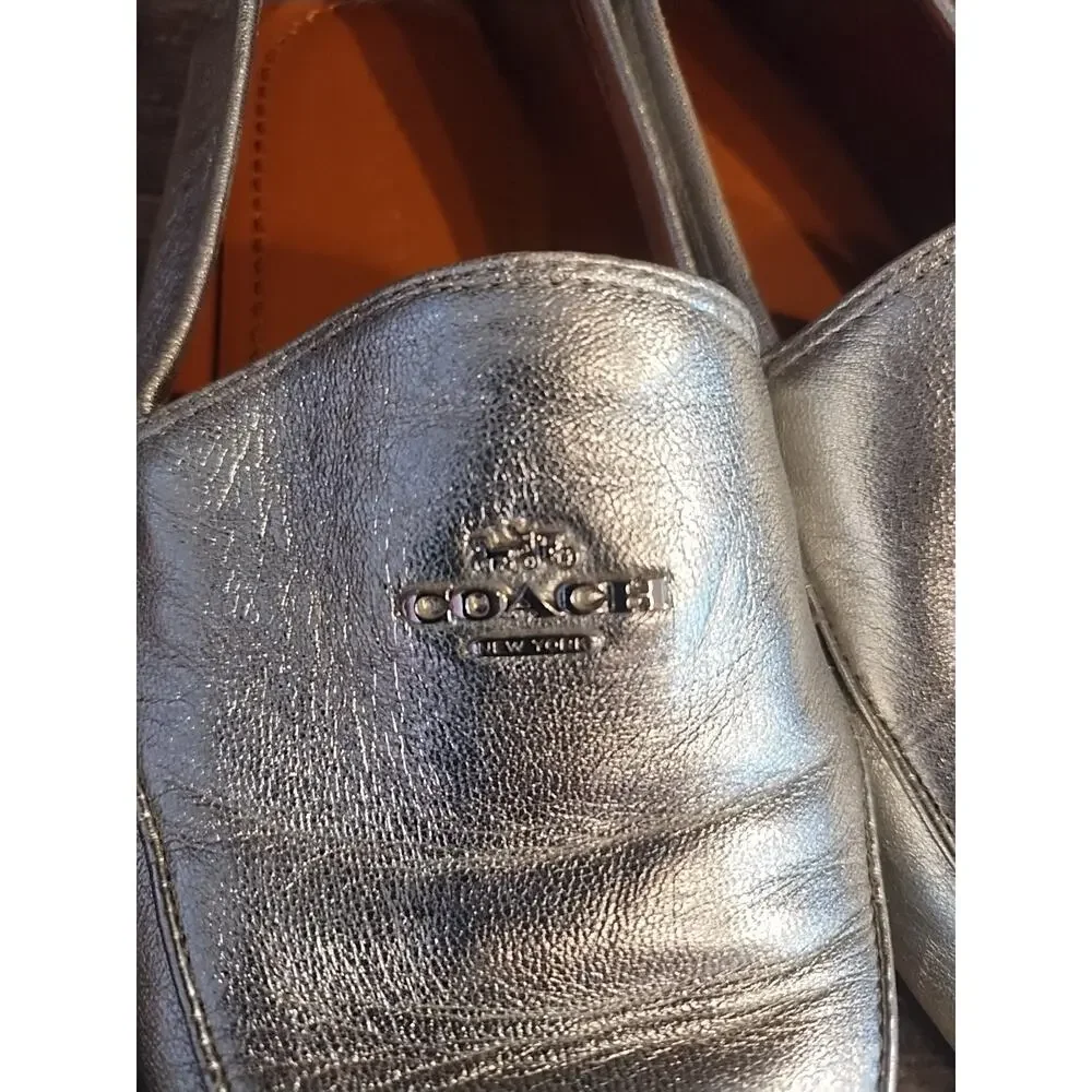Coach Mary Lockup Silver Slip On Loafer Designer Shoes Womens Size 7 Leather - Picture 7 of 10